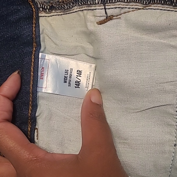 Express Jeans - Picture 3 of 4